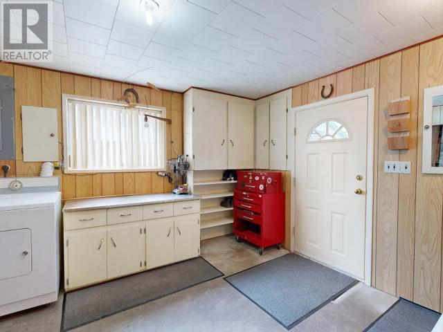 












6015 LOIS STREET

,
Powell River,




British Columbia
