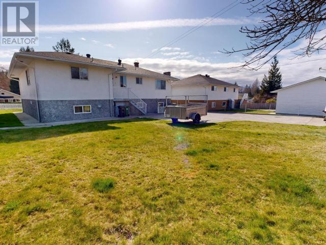 












6015 LOIS STREET

,
Powell River,




British Columbia
