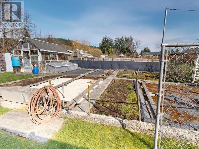 












6015 LOIS STREET

,
Powell River,




British Columbia
