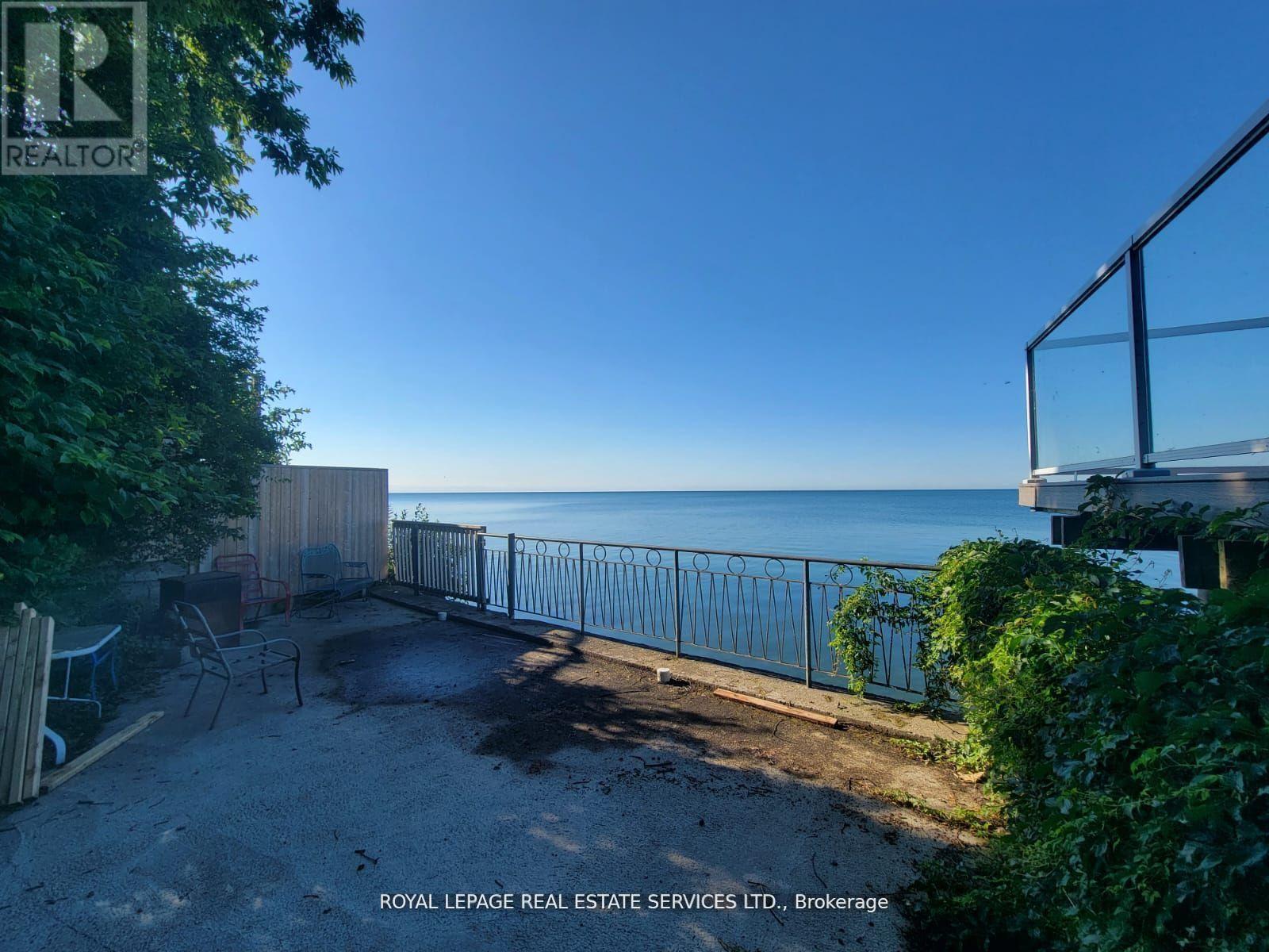 












135 LAKE SHORE DRIVE

,
Toronto,




Ontario
M8V2A1

