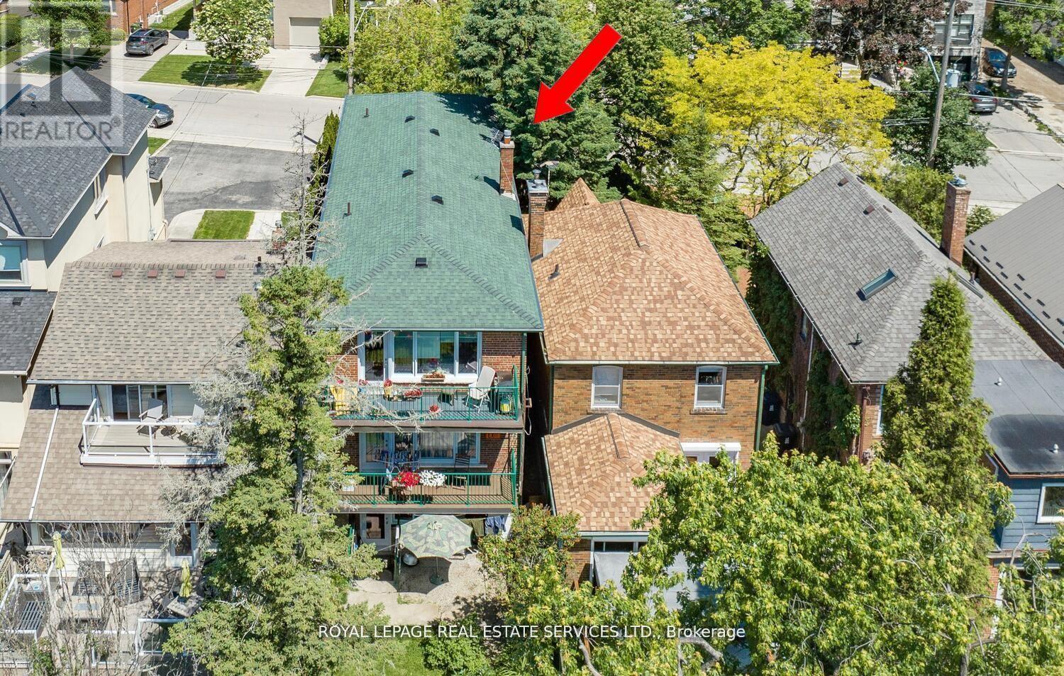 












135 LAKE SHORE DRIVE

,
Toronto,




Ontario
M8V2A1

