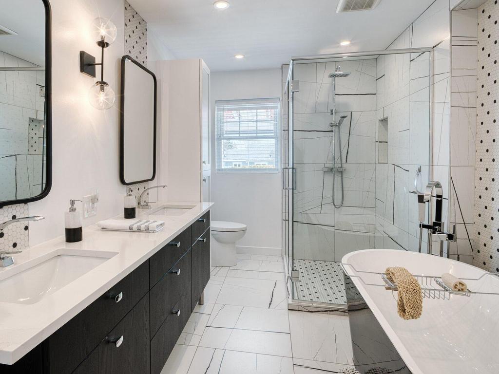 









1085


Rue Pascal

,
Jacques-Cartier (Sherbrooke),




QC
J1J4B8

