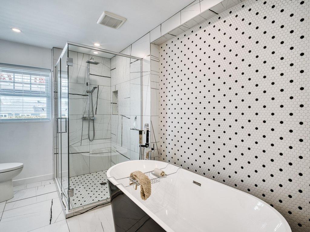 









1085


Rue Pascal

,
Jacques-Cartier (Sherbrooke),




QC
J1J4B8

