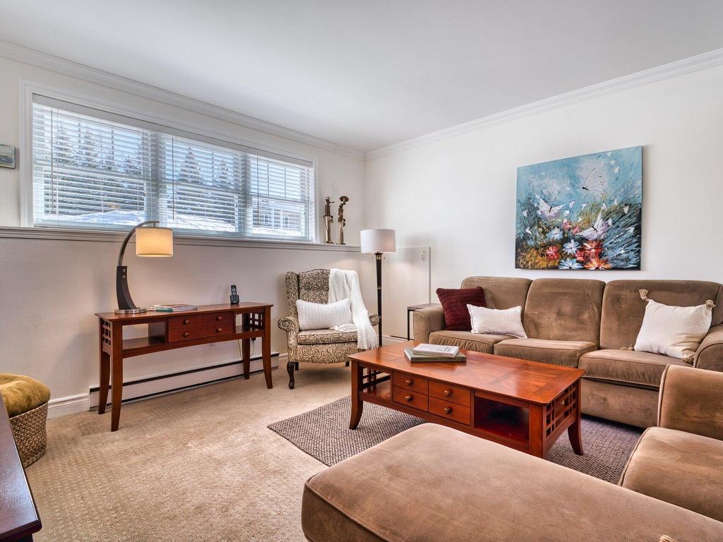 









1085


Rue Pascal

,
Jacques-Cartier (Sherbrooke),




QC
J1J4B8

