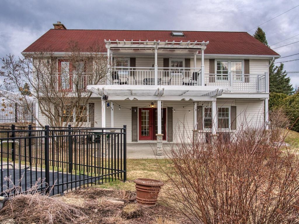 









1085


Rue Pascal

,
Jacques-Cartier (Sherbrooke),




QC
J1J4B8

