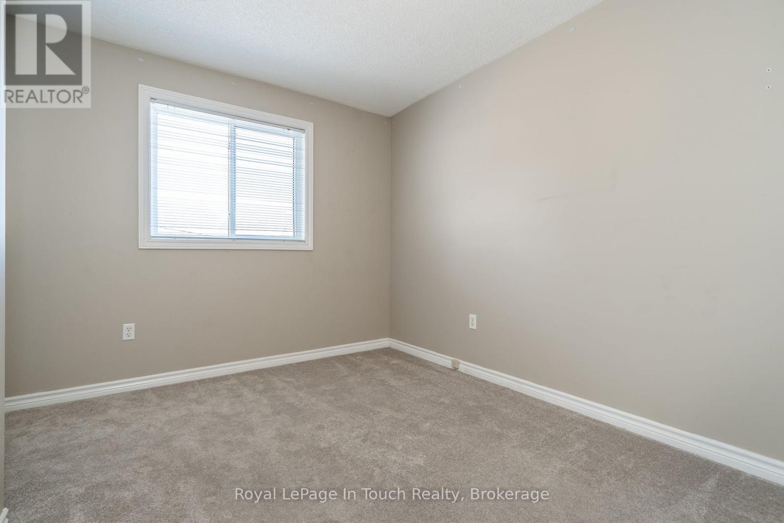 












679 MONTREAL STREET

,
Midland,




Ontario
L4R1G5

