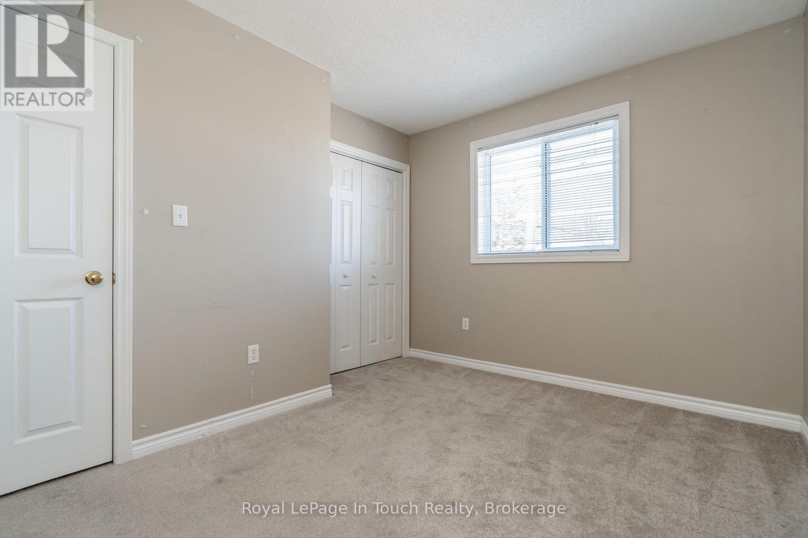 












679 MONTREAL STREET

,
Midland,




Ontario
L4R1G5

