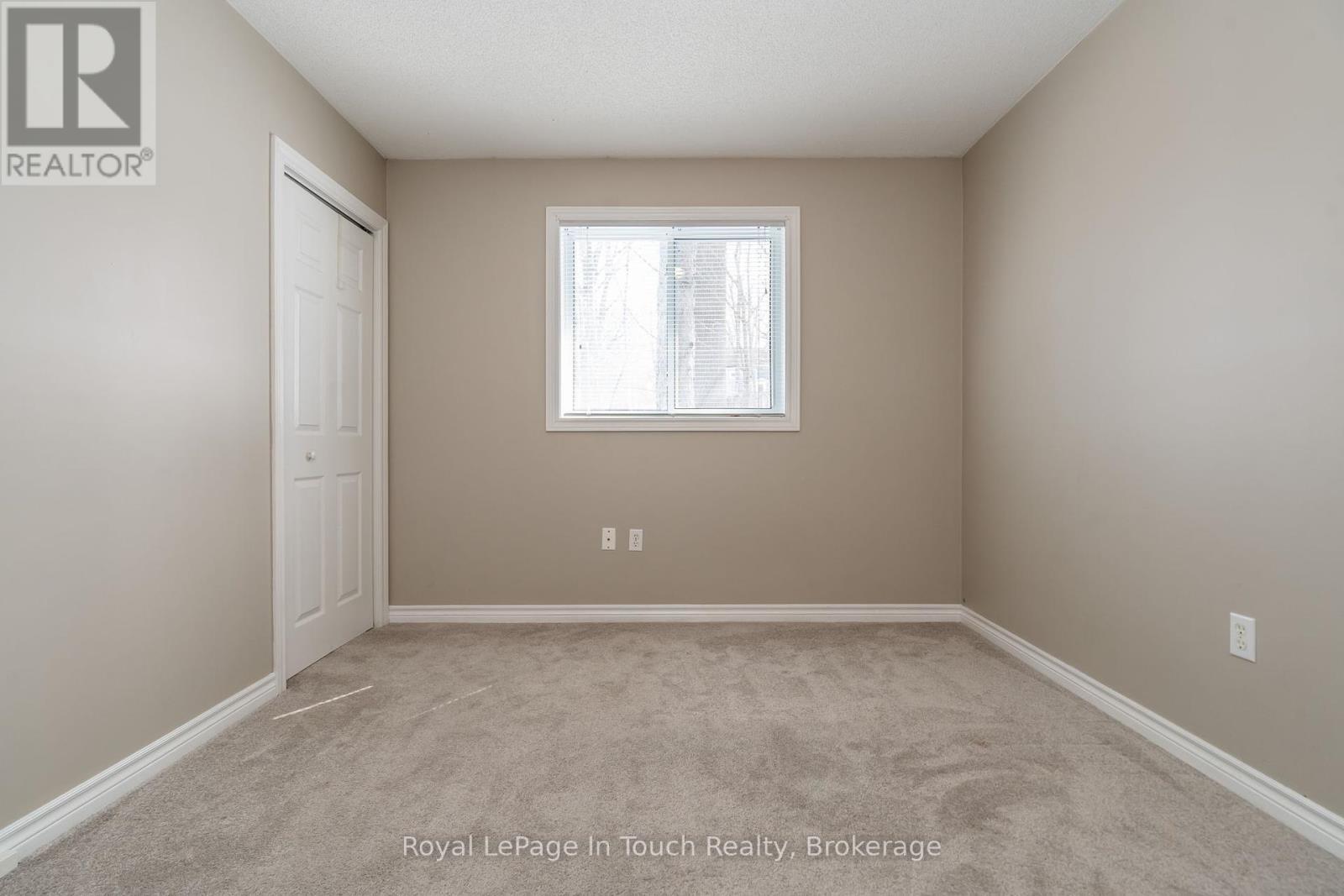 












679 MONTREAL STREET

,
Midland,




Ontario
L4R1G5

