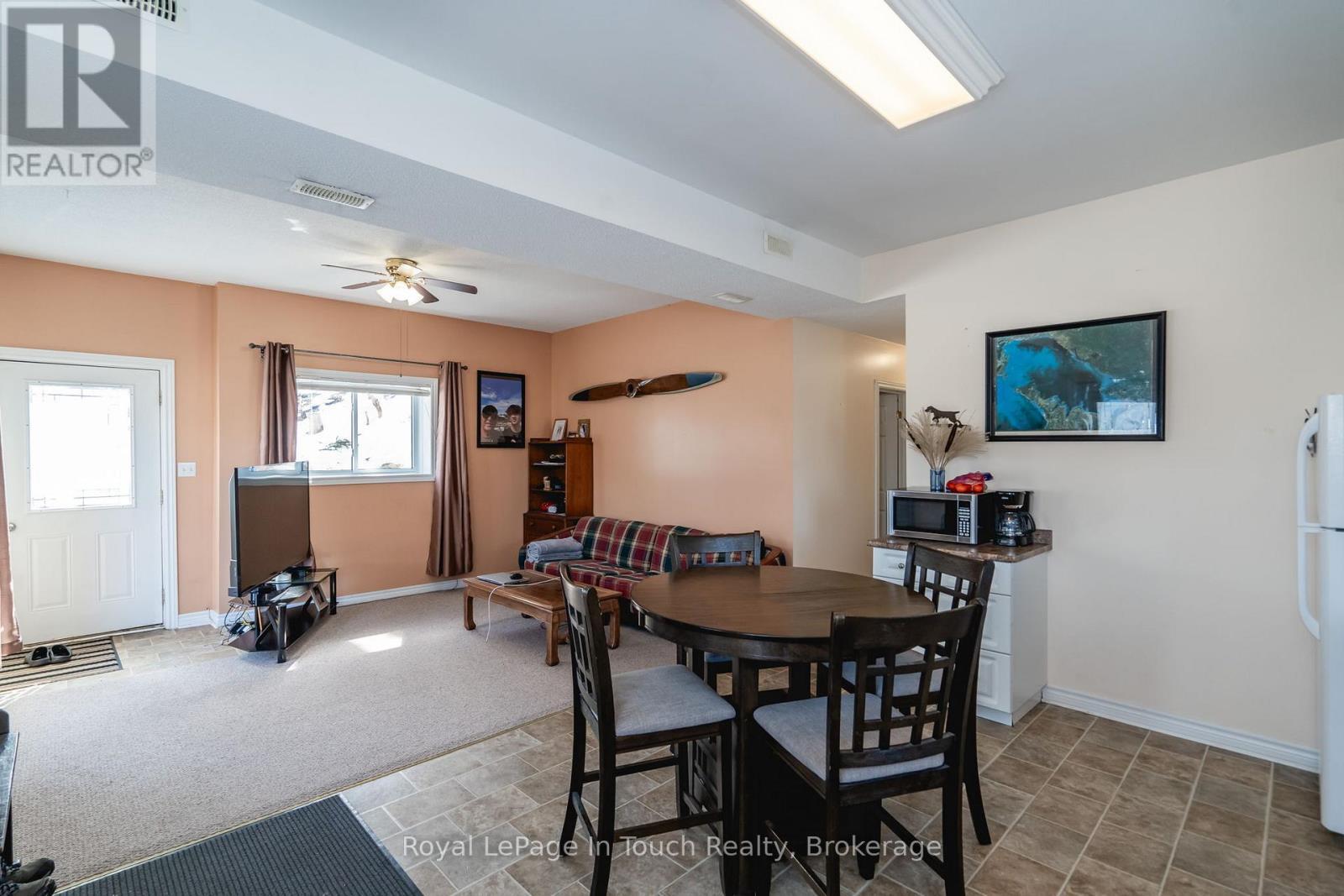 












679 MONTREAL STREET

,
Midland,




Ontario
L4R1G5

