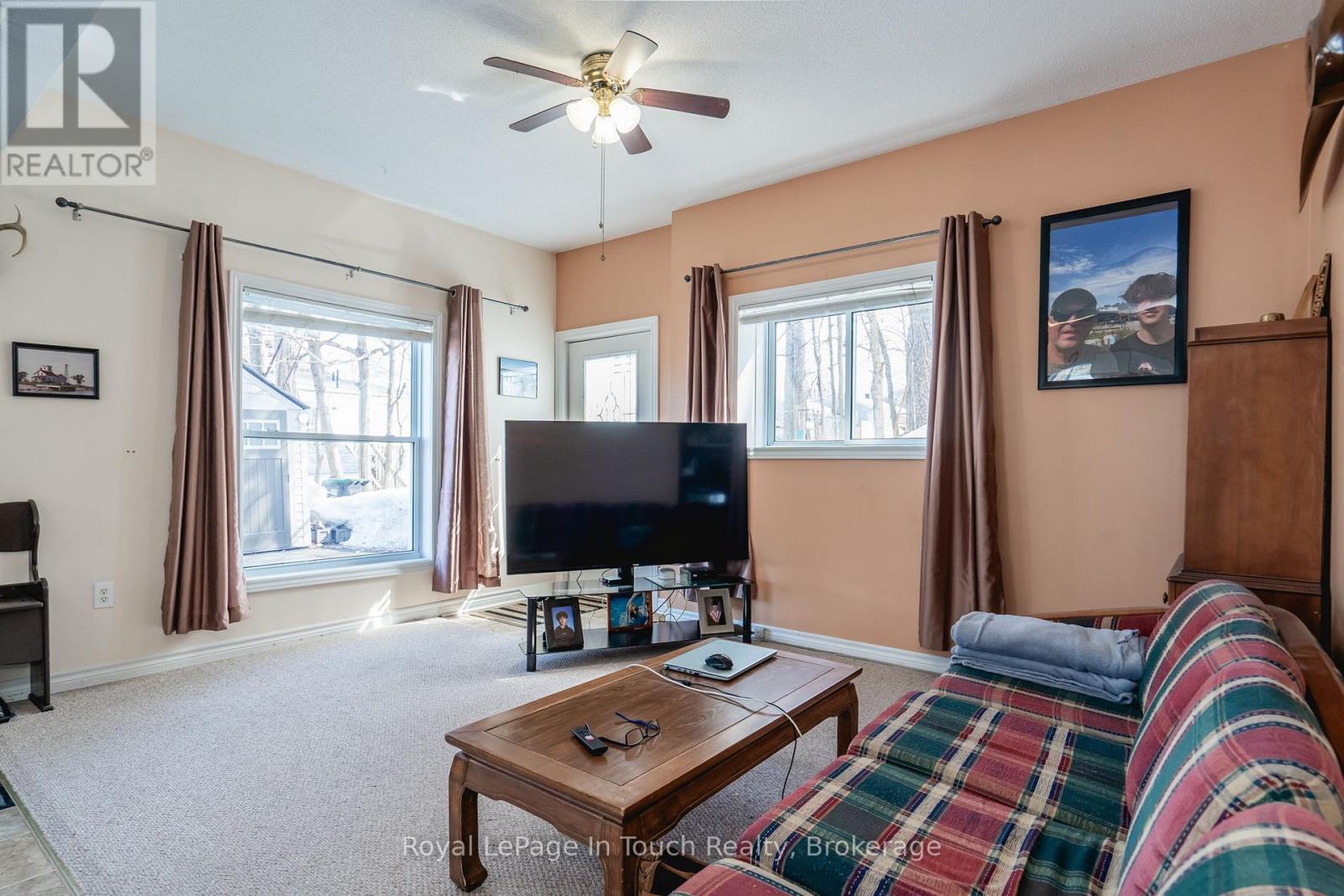












679 MONTREAL STREET

,
Midland,




Ontario
L4R1G5

