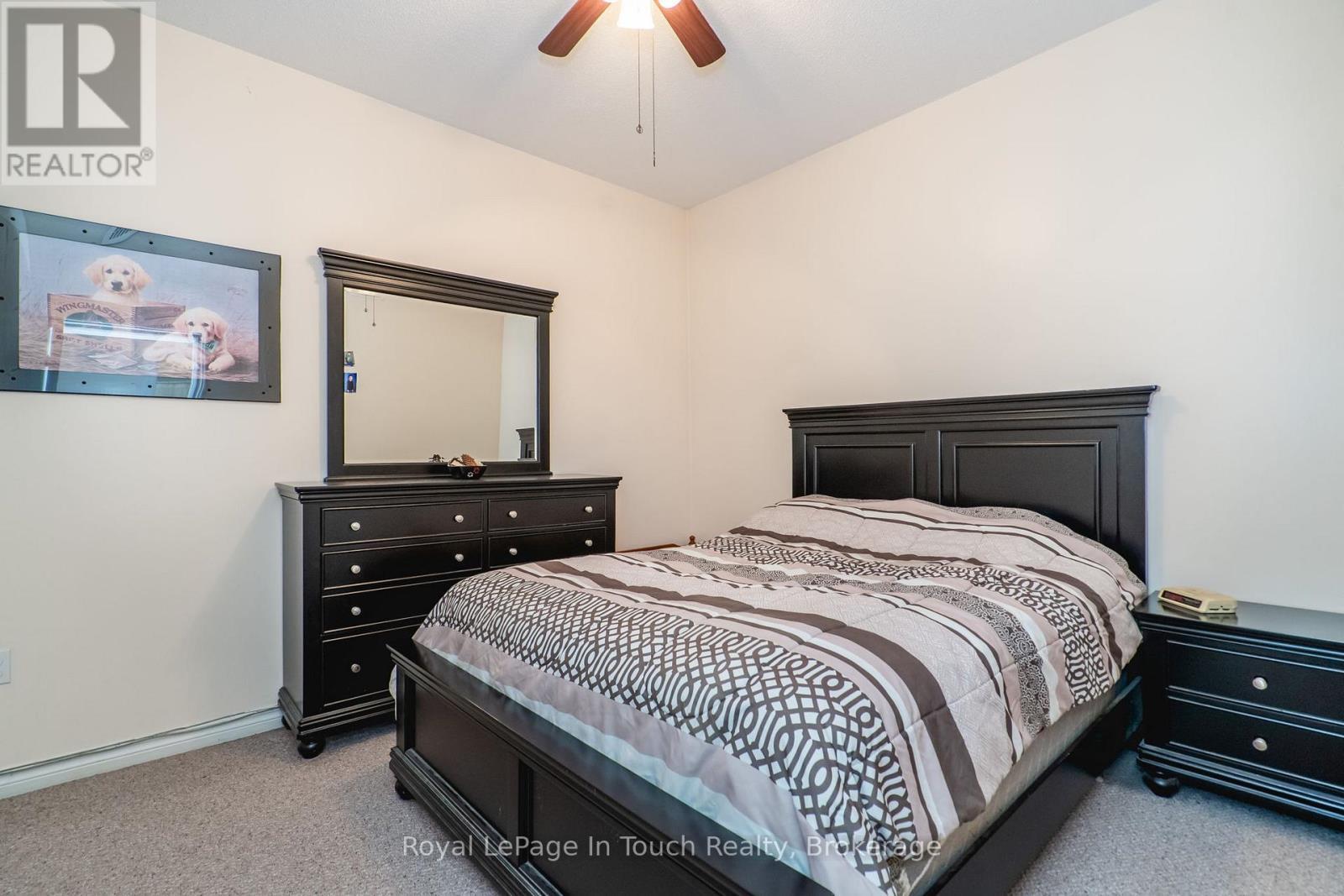 












679 MONTREAL STREET

,
Midland,




Ontario
L4R1G5

