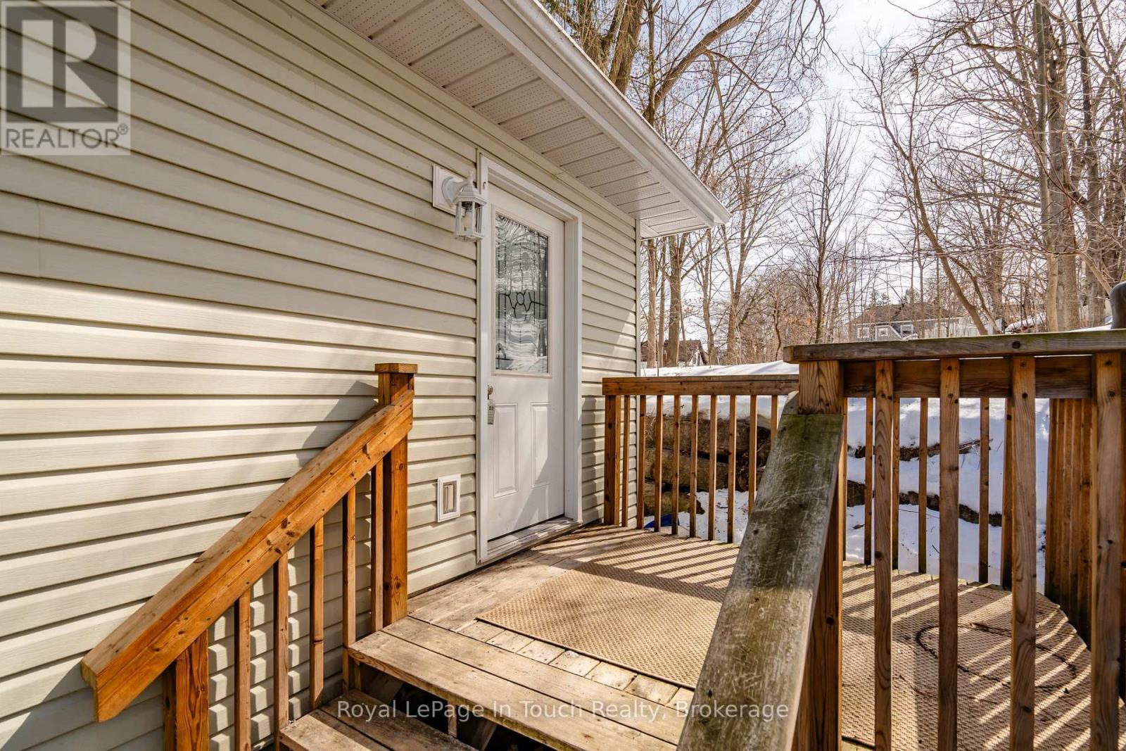 












679 MONTREAL STREET

,
Midland,




Ontario
L4R1G5

