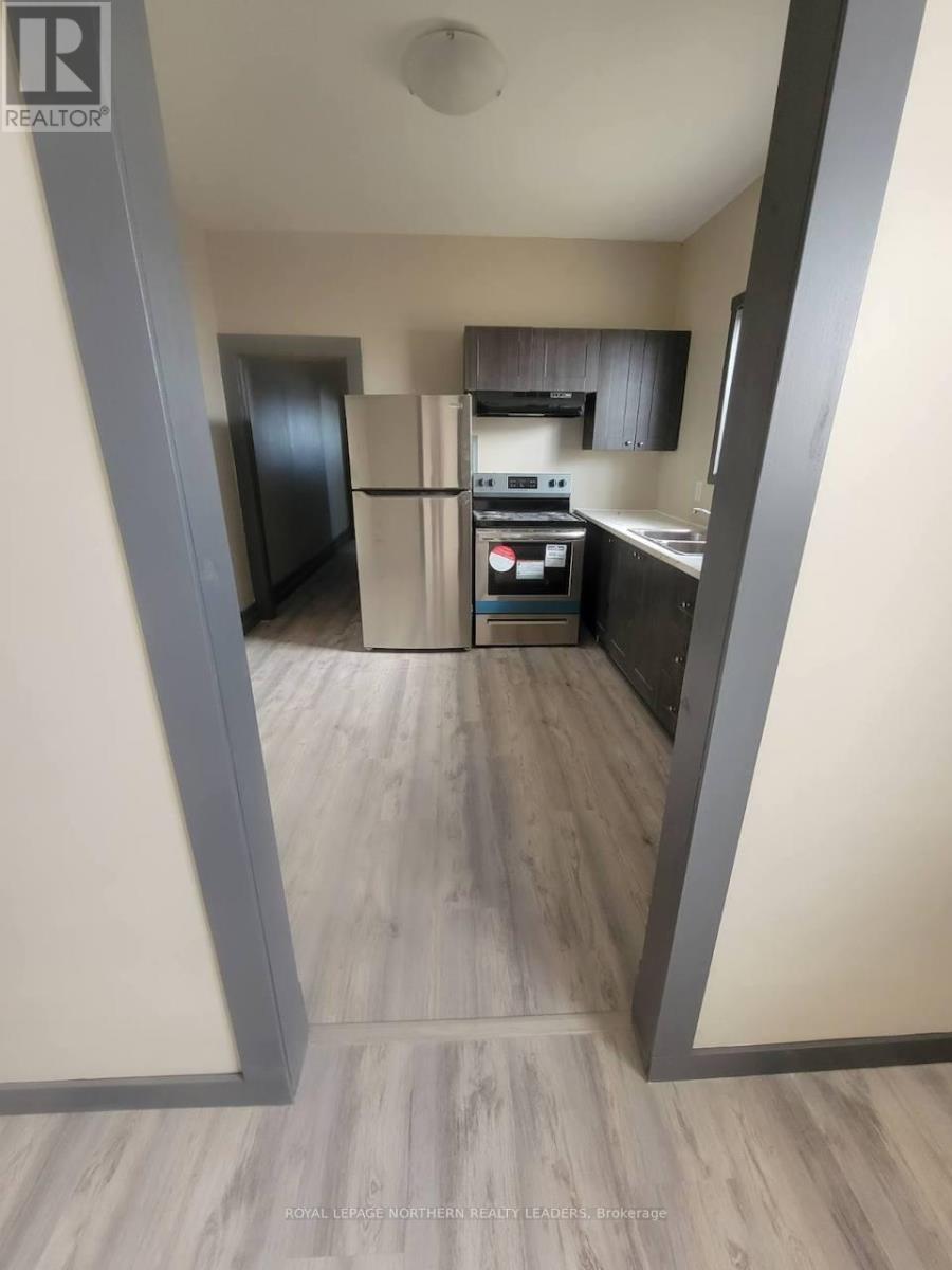 












107 FATHER COSTELLO DRIVE

,
Timmins (SCH - Main Area),




Ontario
P0N1G0


