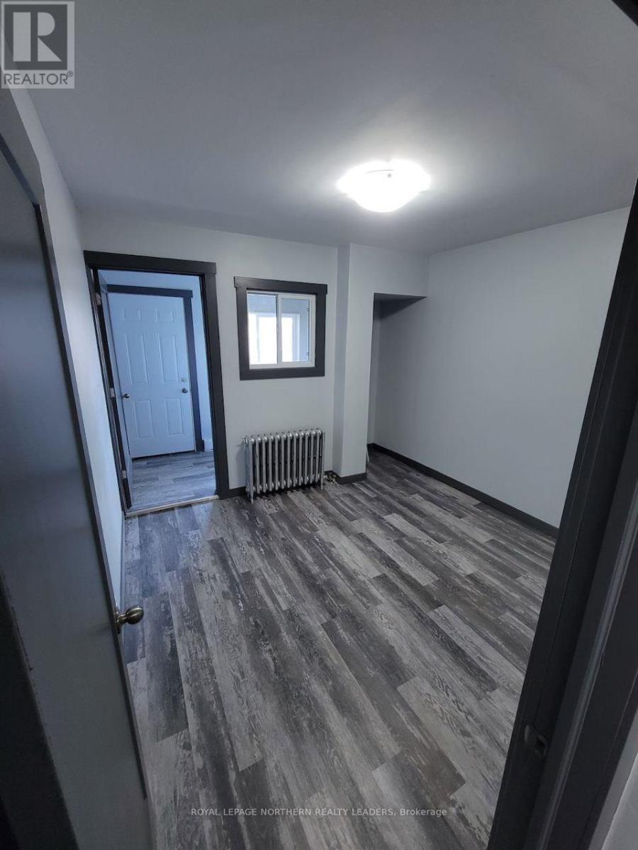 












107 FATHER COSTELLO DRIVE

,
Timmins (SCH - Main Area),




Ontario
P0N1G0

