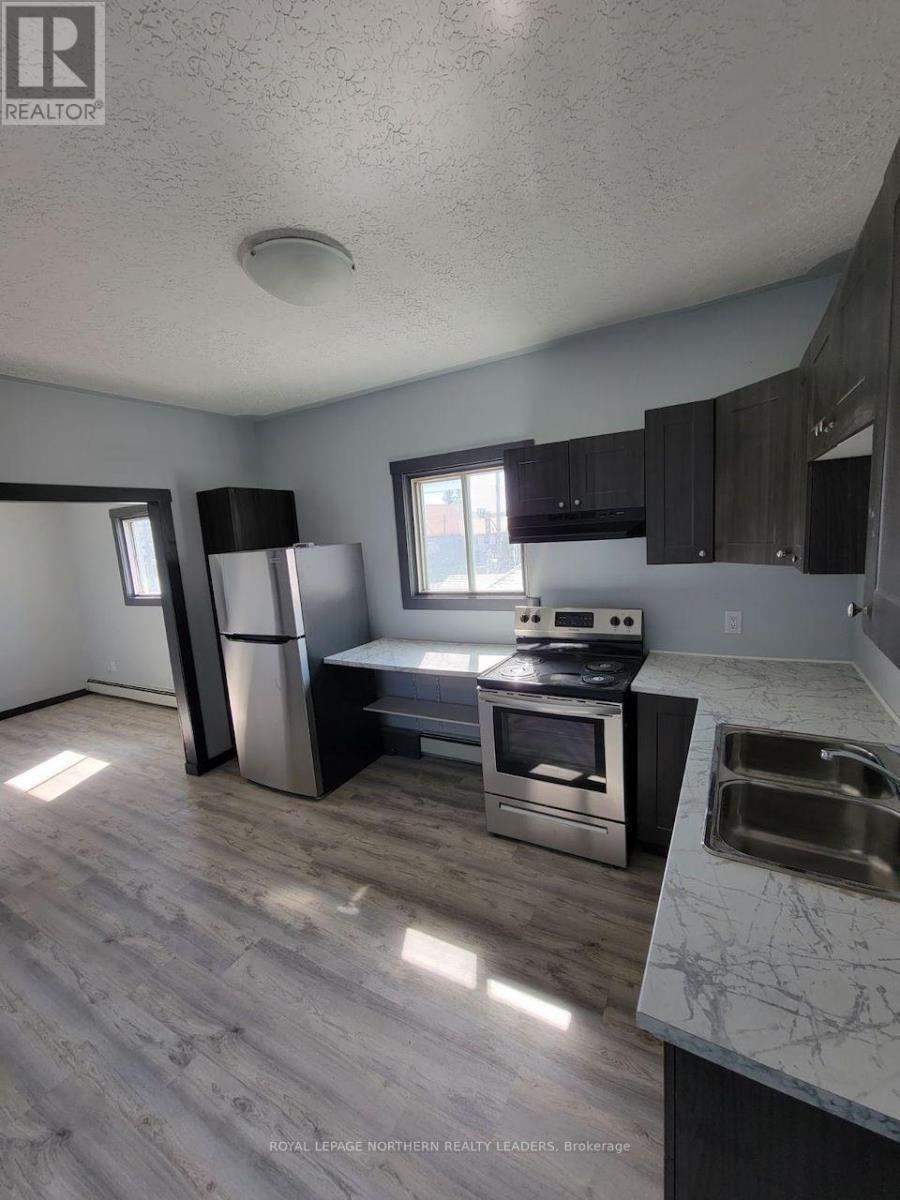 












107 FATHER COSTELLO DRIVE

,
Timmins (SCH - Main Area),




Ontario
P0N1G0

