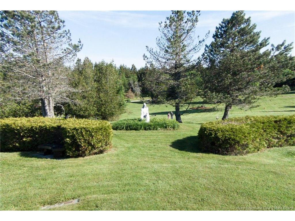 









715


Latimore Lake

RD,
Saint John,




NB
E2N 1X8

