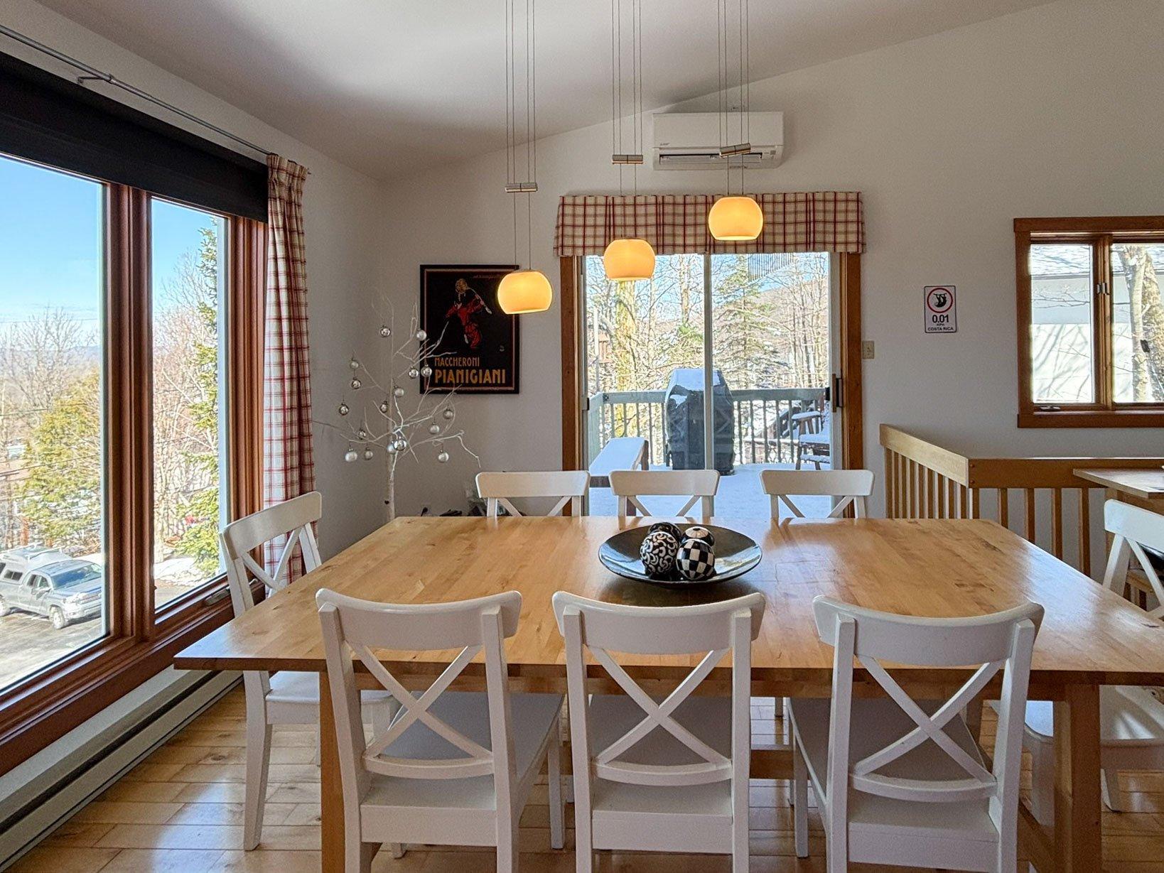 









144

 - 146


Place de l'Edelweiss

,
Sutton,




QC
J0E2K0

