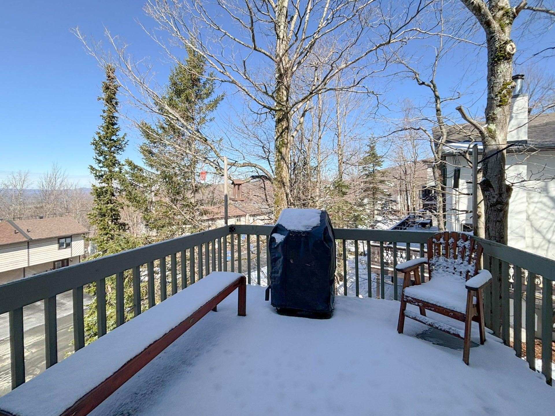 









144

 - 146


Place de l'Edelweiss

,
Sutton,




QC
J0E2K0


