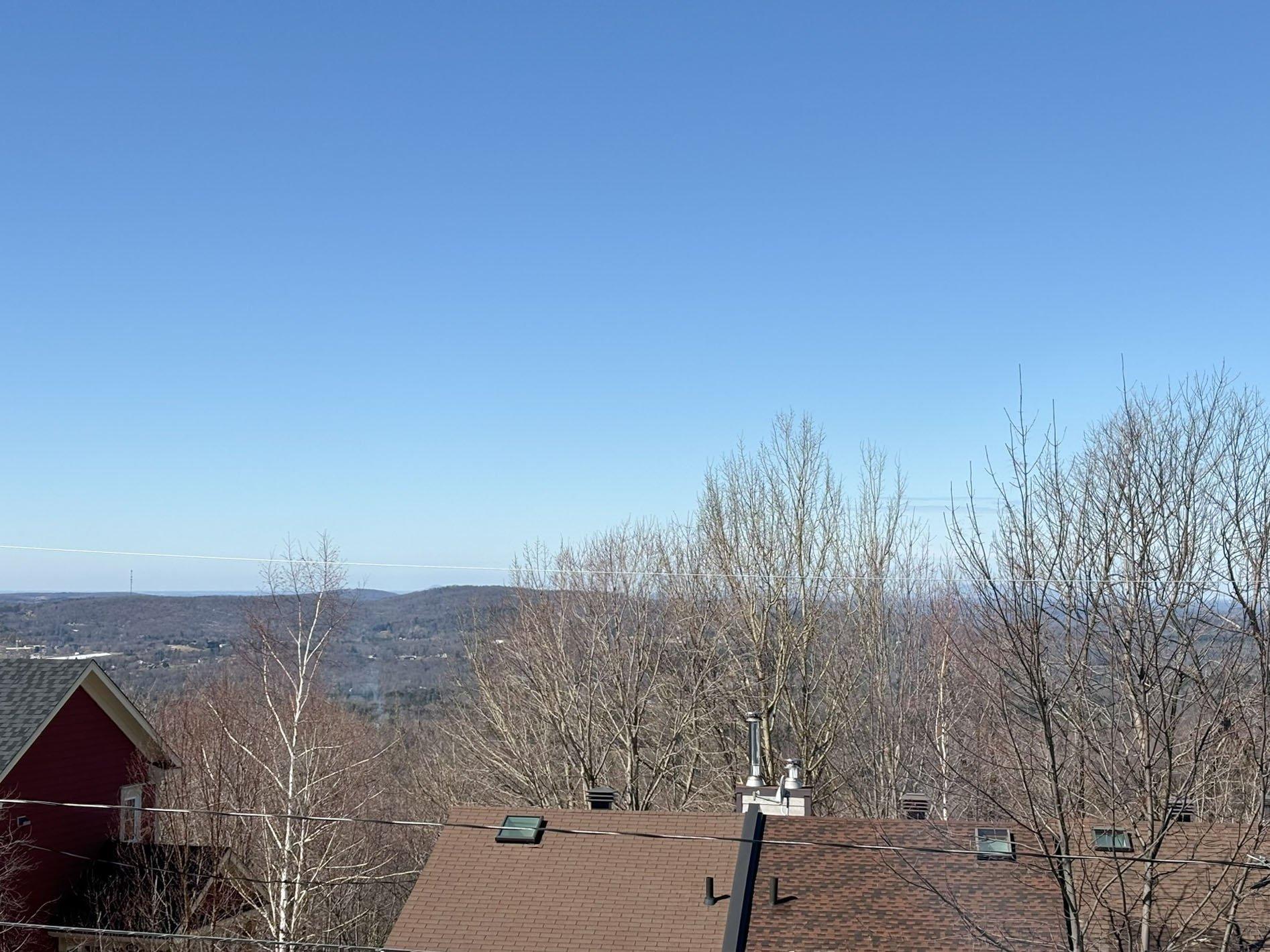









144

 - 146


Place de l'Edelweiss

,
Sutton,




QC
J0E2K0

