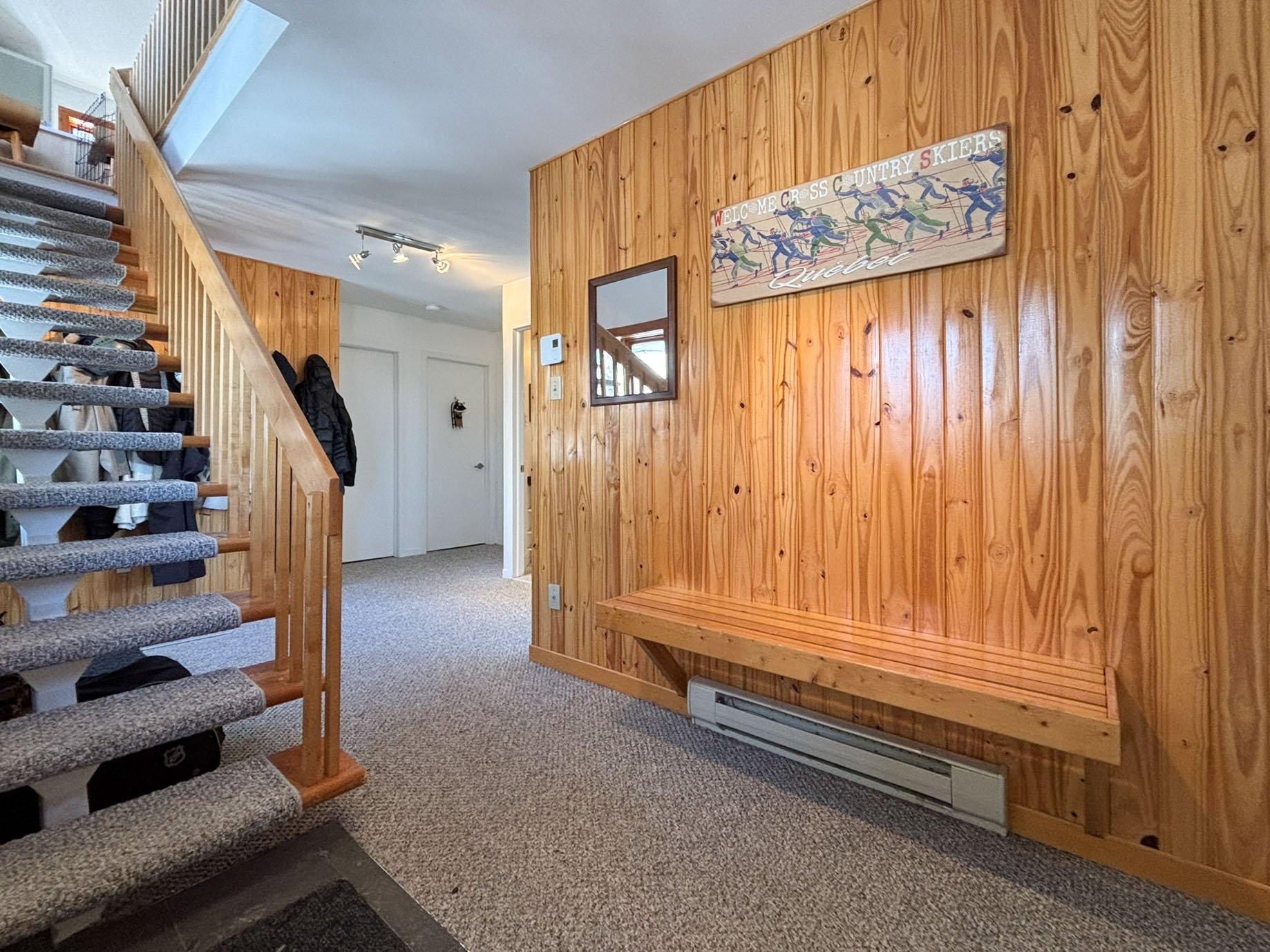 









144

 - 146


Place de l'Edelweiss

,
Sutton,




QC
J0E2K0

