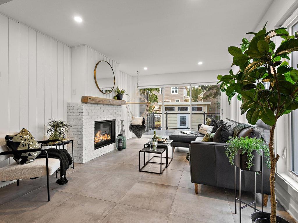 









106


Rue des Golfeuses

,
Bromont,




QC
J2L3H8

