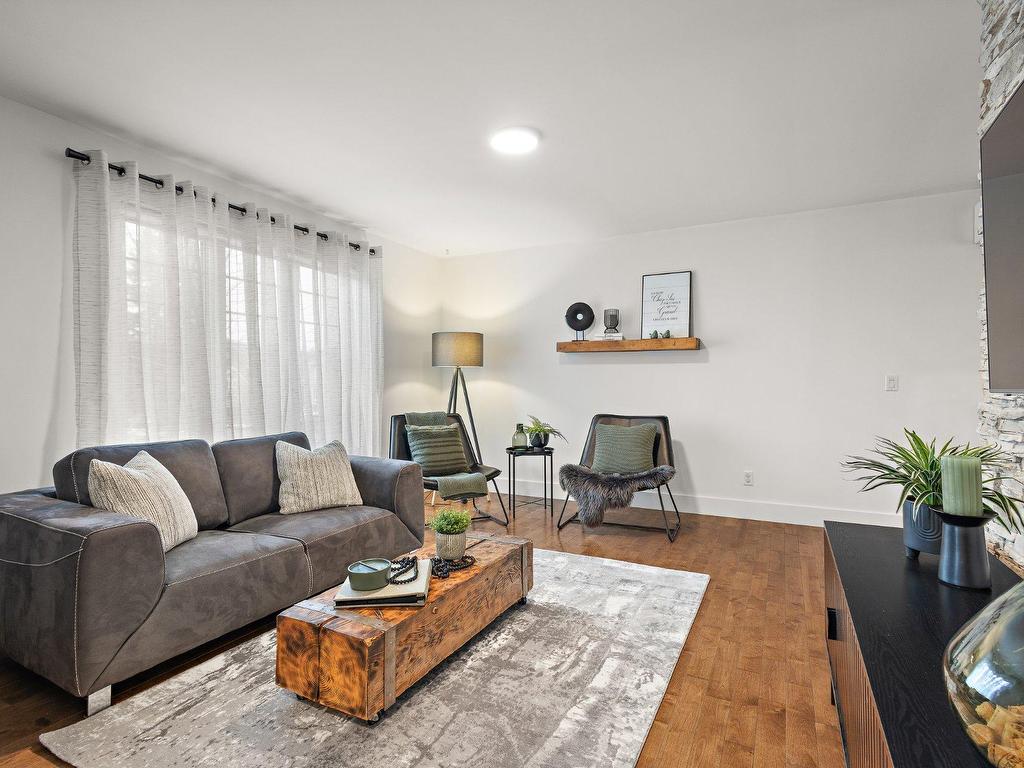 









106


Rue des Golfeuses

,
Bromont,




QC
J2L3H8

