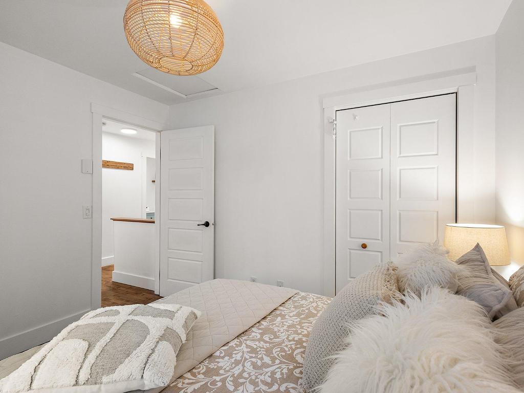 









106


Rue des Golfeuses

,
Bromont,




QC
J2L3H8


