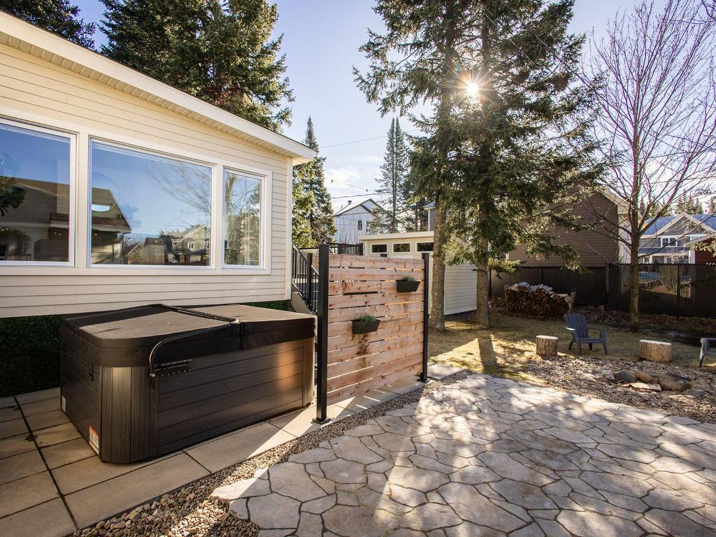 









106


Rue des Golfeuses

,
Bromont,




QC
J2L3H8

