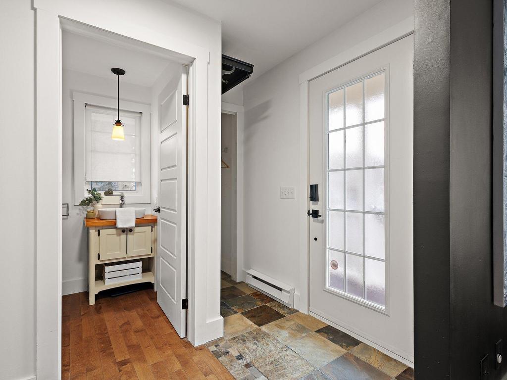 









106


Rue des Golfeuses

,
Bromont,




QC
J2L3H8


