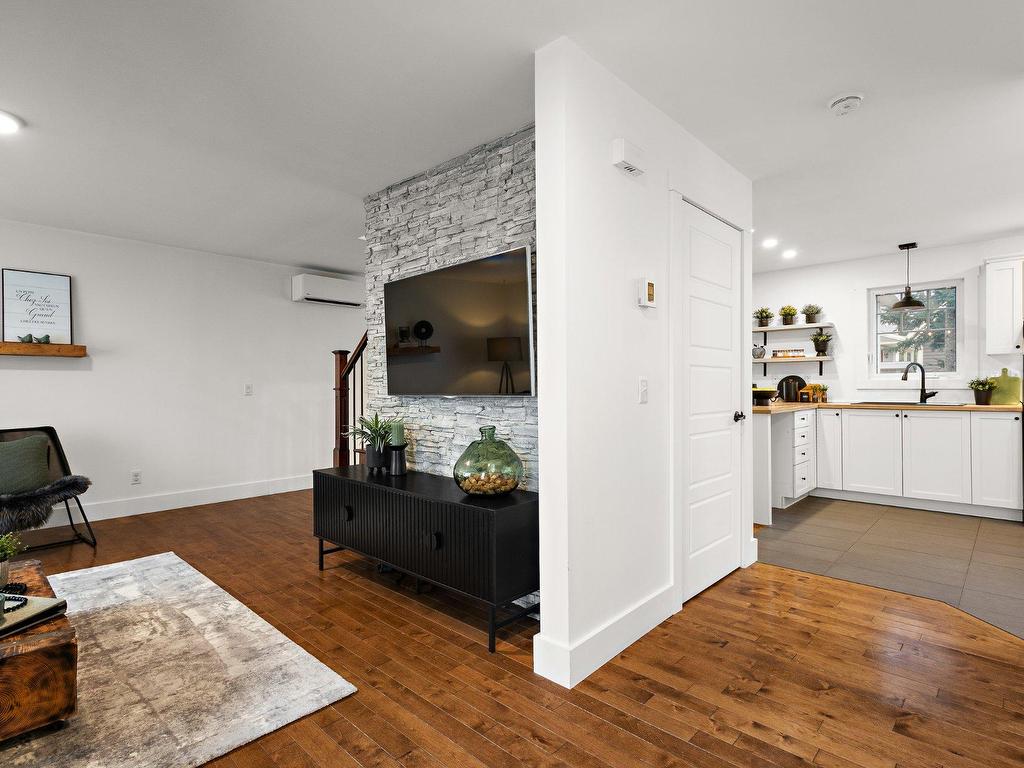 









106


Rue des Golfeuses

,
Bromont,




QC
J2L3H8

