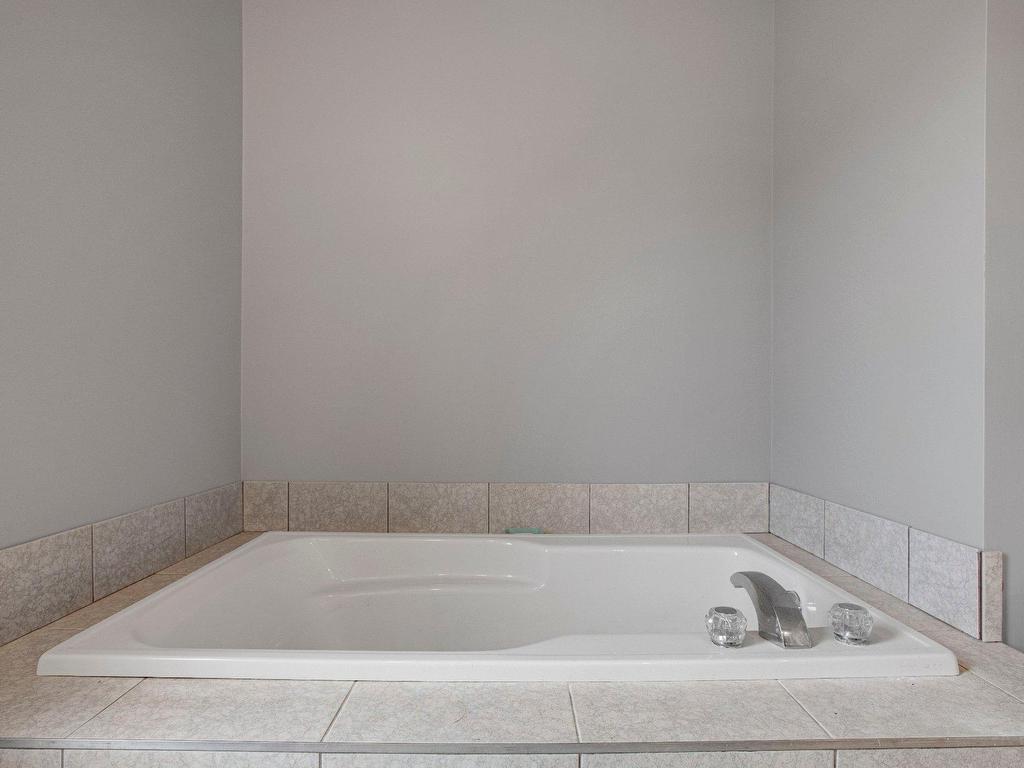 









148


9e Avenue

,
Saint-Blaise-sur-Richelieu,




QC
J0J1W0

