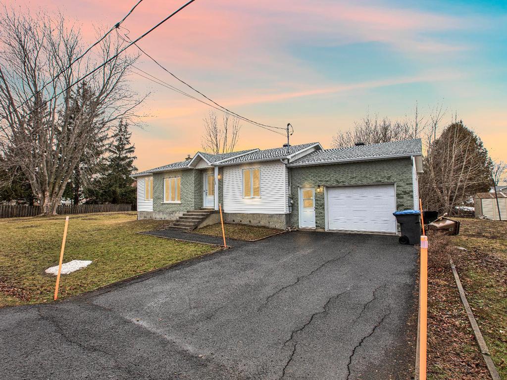 









148


9e Avenue

,
Saint-Blaise-sur-Richelieu,




QC
J0J1W0

