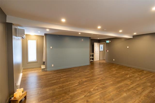 









485


St Anne's

RD,
Winnipeg,




MB
R2M 3E2

