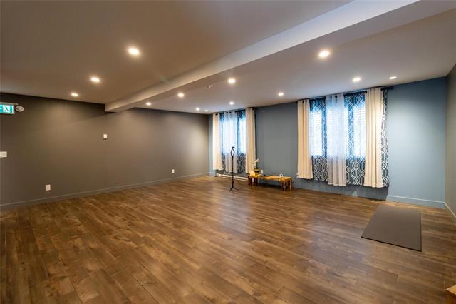 









485


St Anne's

RD,
Winnipeg,




MB
R2M 3E2

