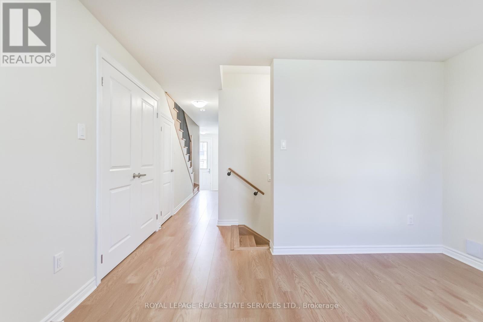 












1387 ALMONTE DRIVE

,
Burlington,




Ontario
L7P0V6

