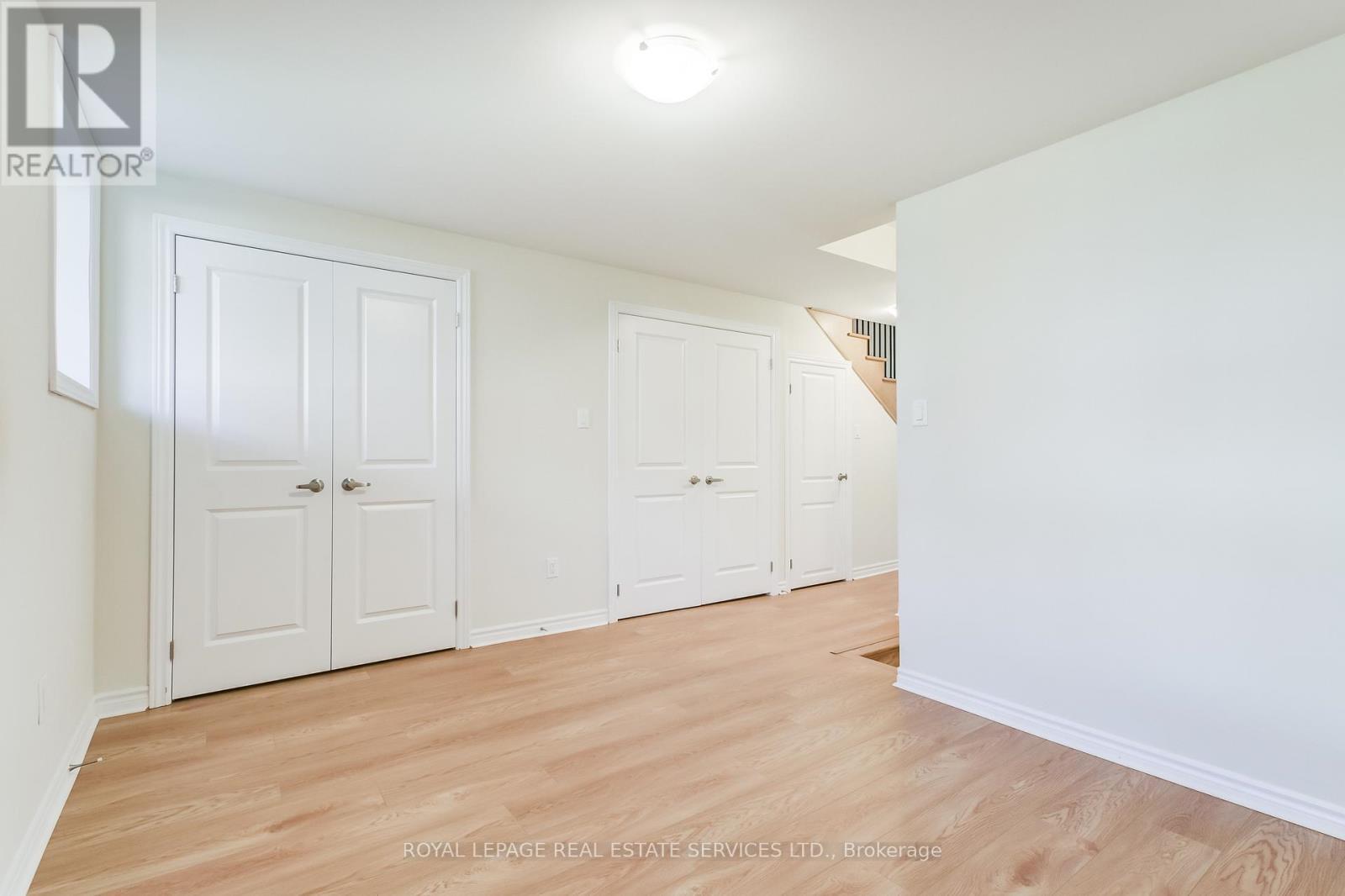 












1387 ALMONTE DRIVE

,
Burlington,




Ontario
L7P0V6


