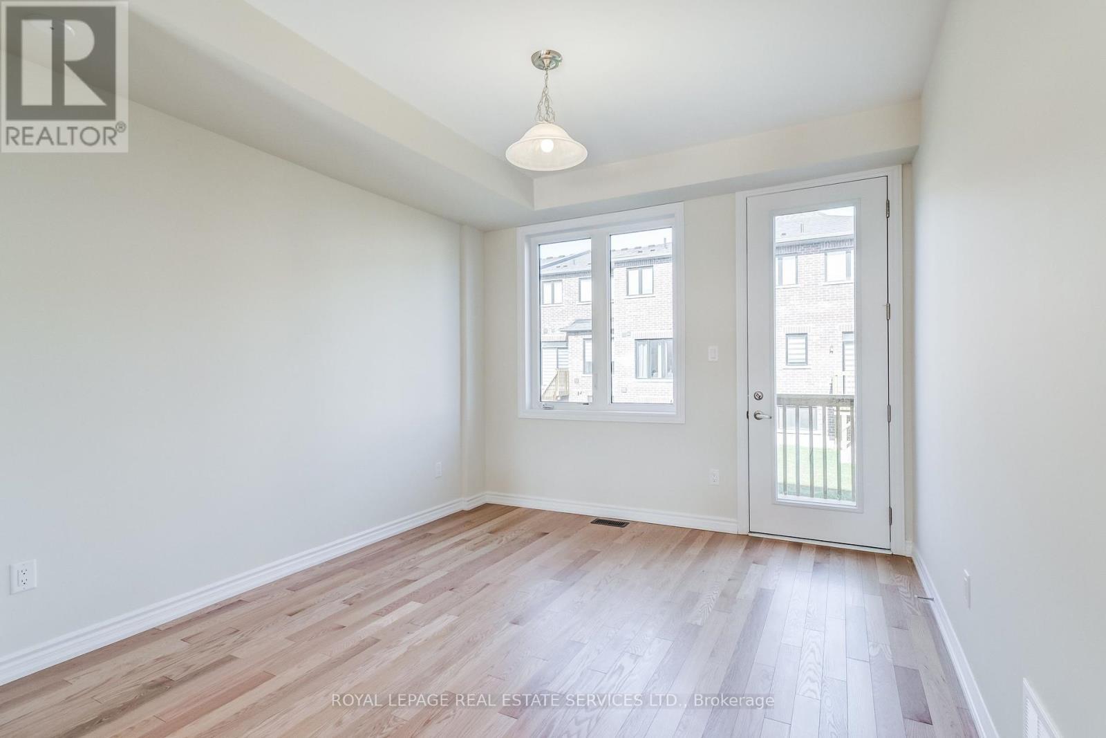 












1387 ALMONTE DRIVE

,
Burlington,




Ontario
L7P0V6

