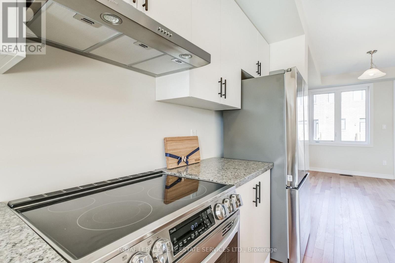 












1387 ALMONTE DRIVE

,
Burlington,




Ontario
L7P0V6

