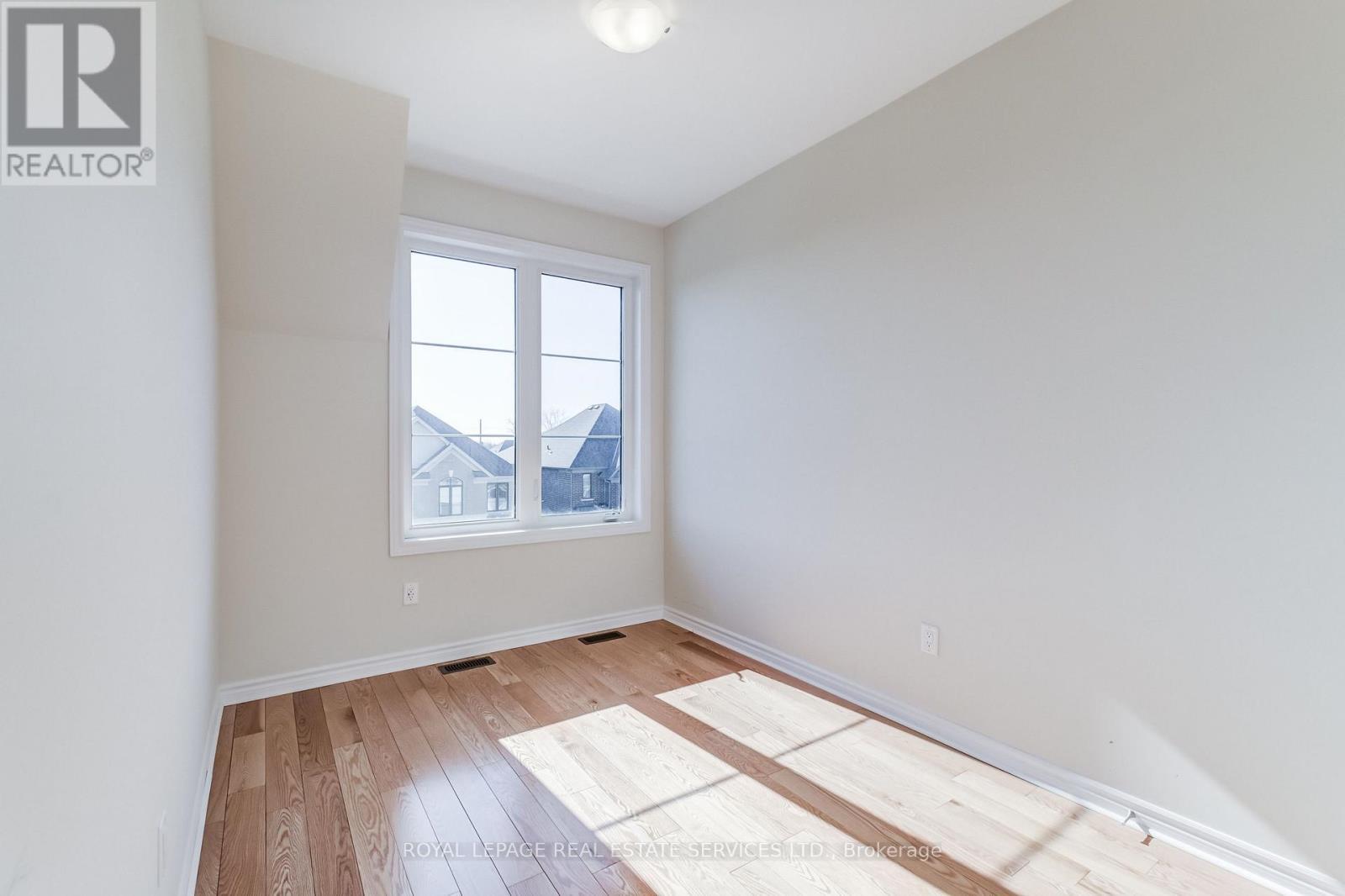 












1387 ALMONTE DRIVE

,
Burlington,




Ontario
L7P0V6

