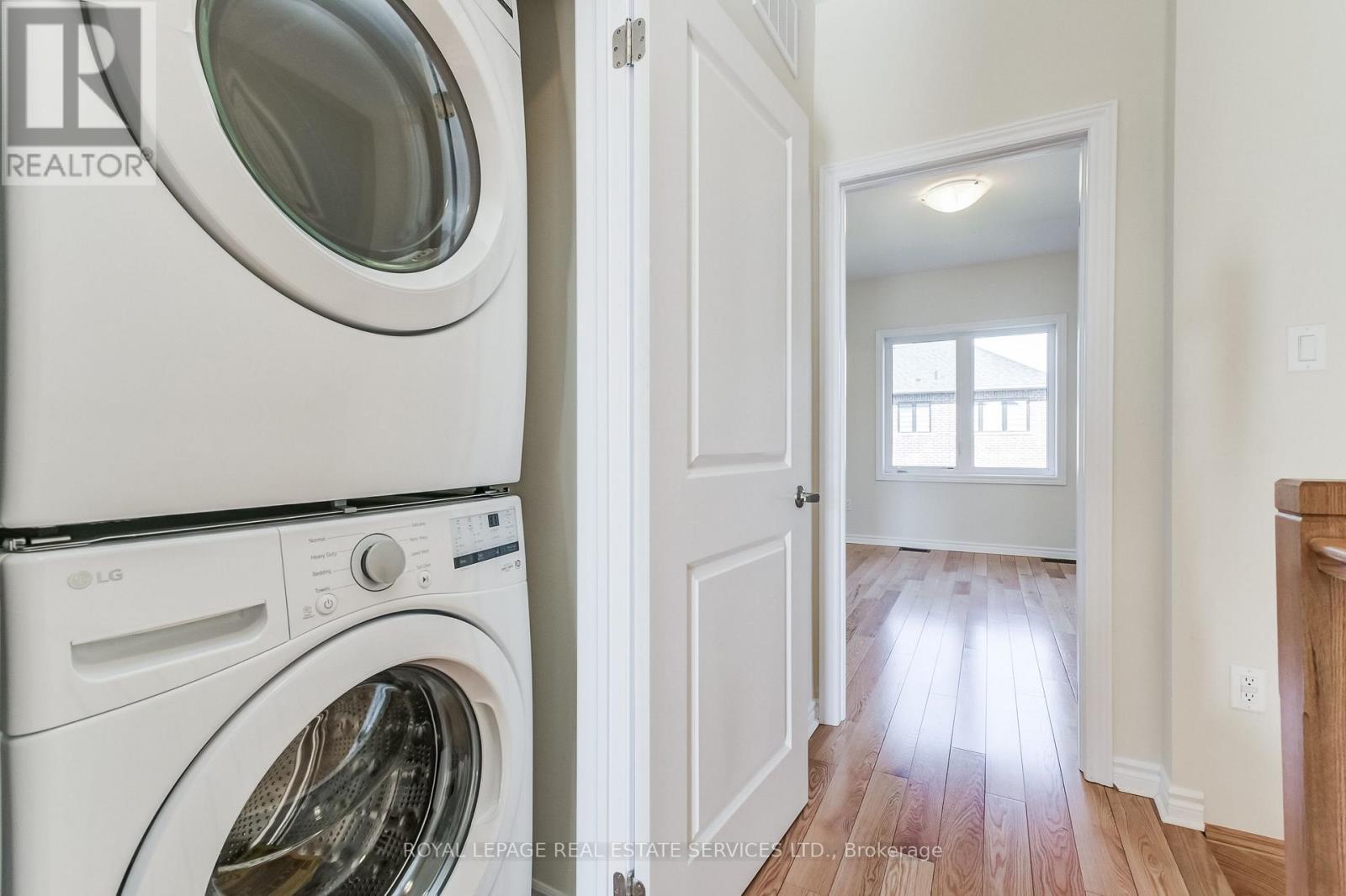 












1387 ALMONTE DRIVE

,
Burlington,




Ontario
L7P0V6


