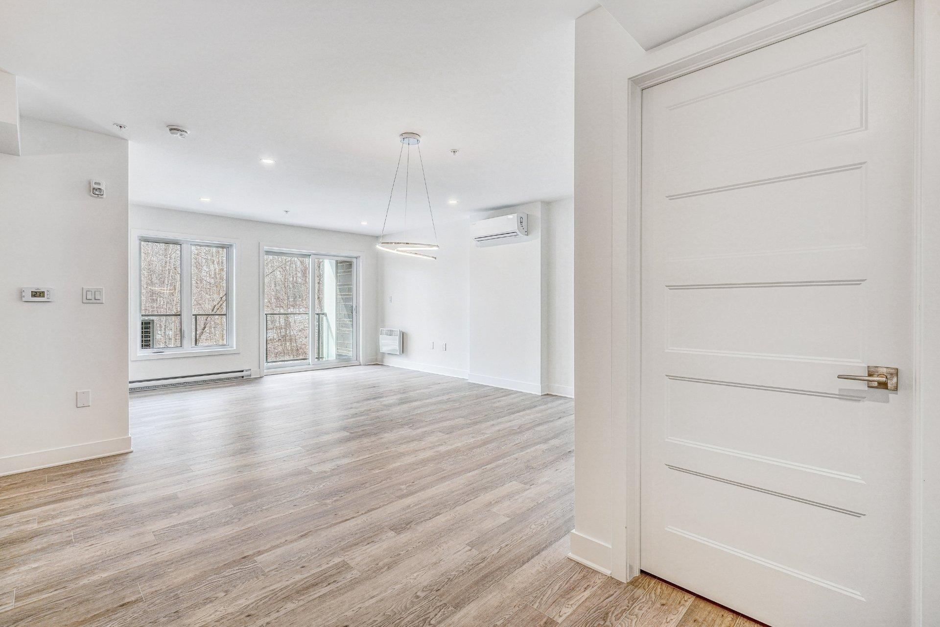 









689


Boul. St-Jean-Baptiste

, 202,
Mercier,




QC
J6R1G3

