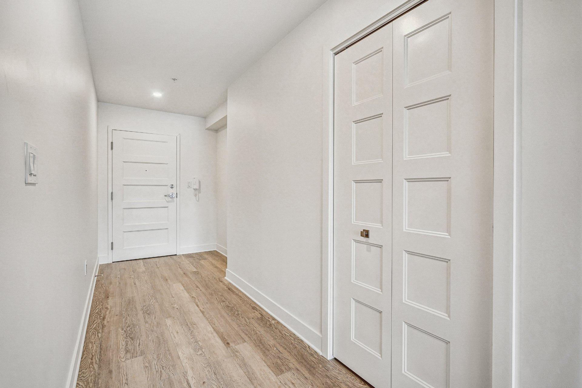 









689


Boul. St-Jean-Baptiste

, 213,
Mercier,




QC
J6R1G3

