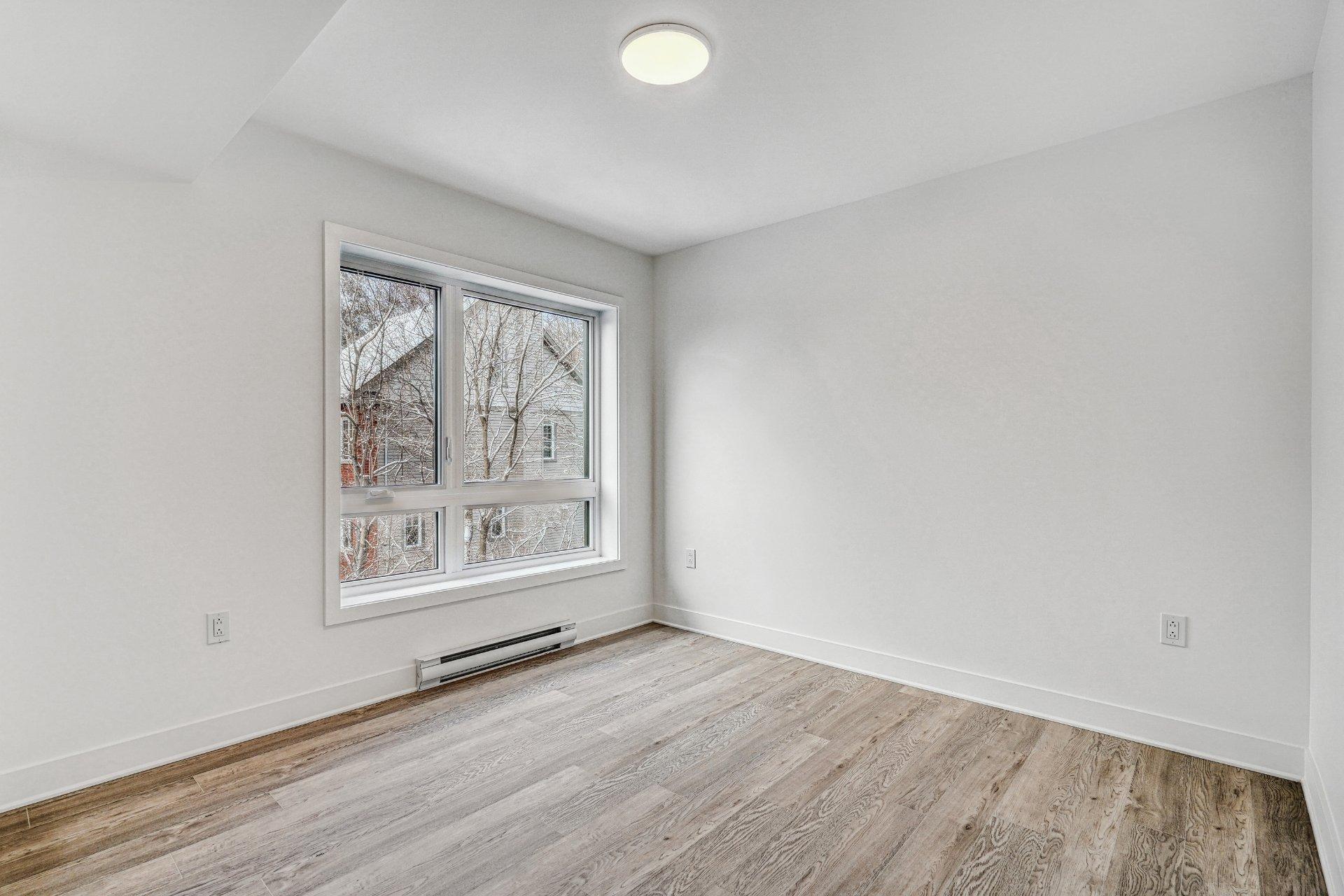 









689


Boul. St-Jean-Baptiste

, 213,
Mercier,




QC
J6R1G3

