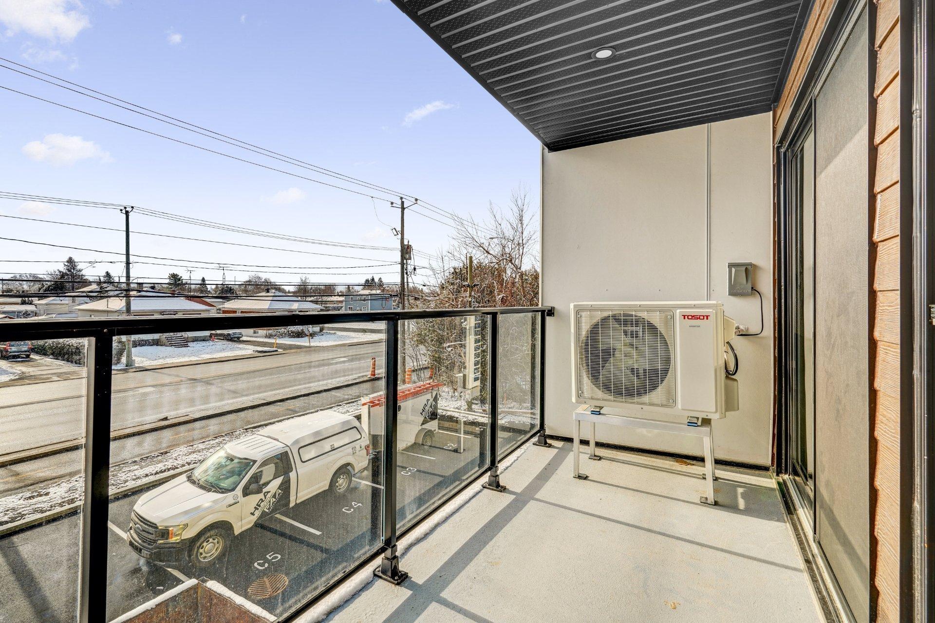 









689


Boul. St-Jean-Baptiste

, 213,
Mercier,




QC
J6R1G3

