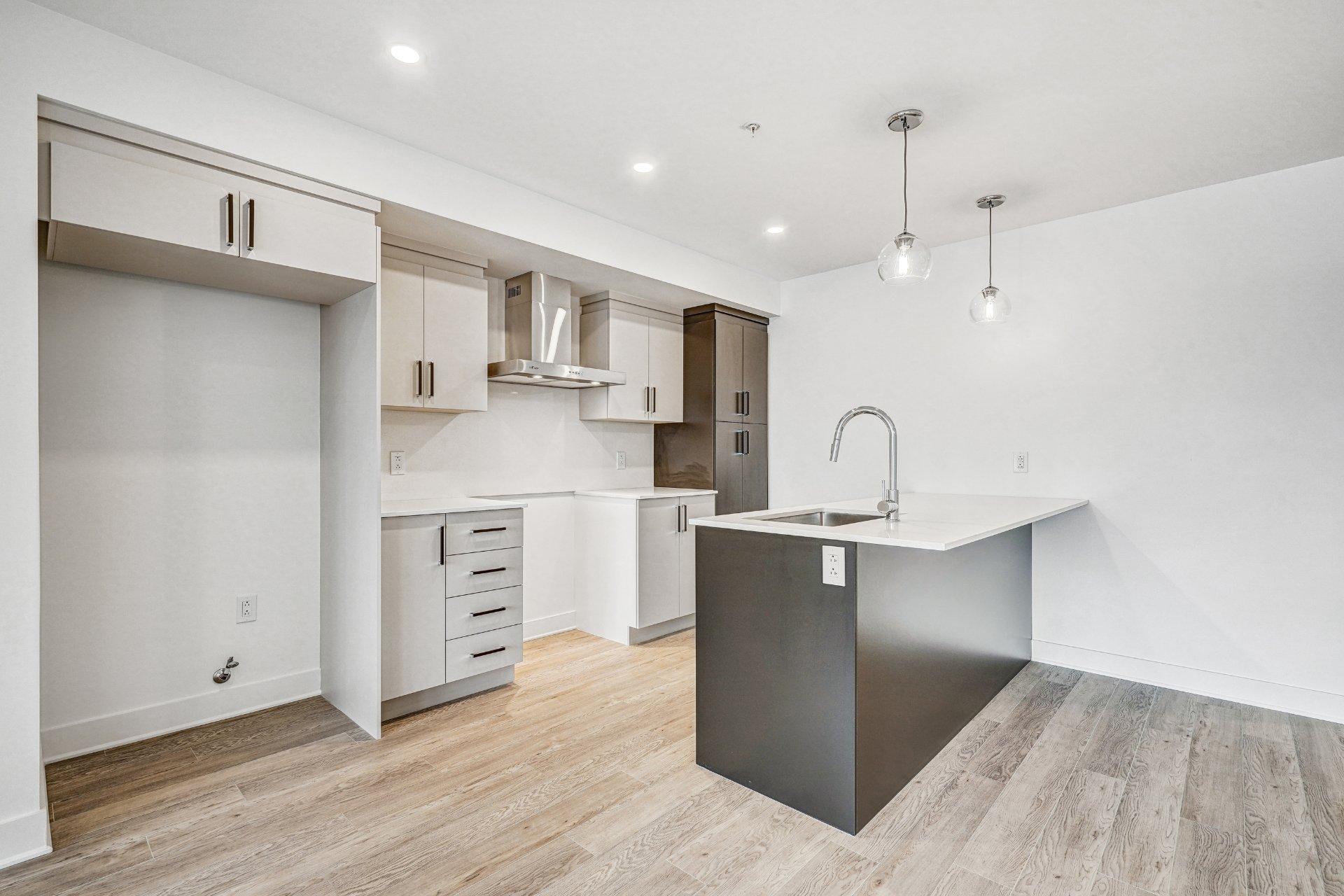 









689


Boul. St-Jean-Baptiste

, 213,
Mercier,




QC
J6R1G3

