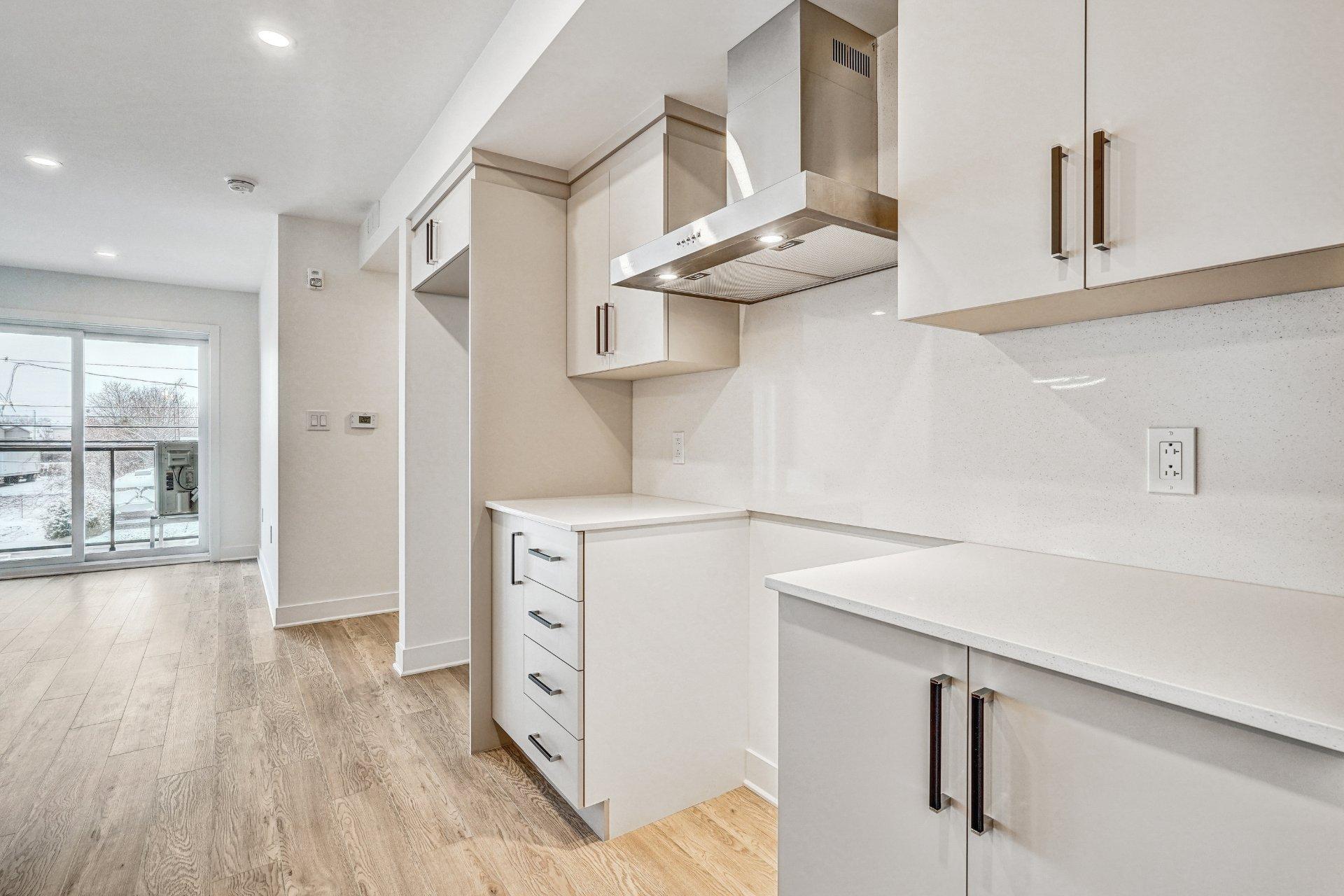 









689


Boul. St-Jean-Baptiste

, 213,
Mercier,




QC
J6R1G3

