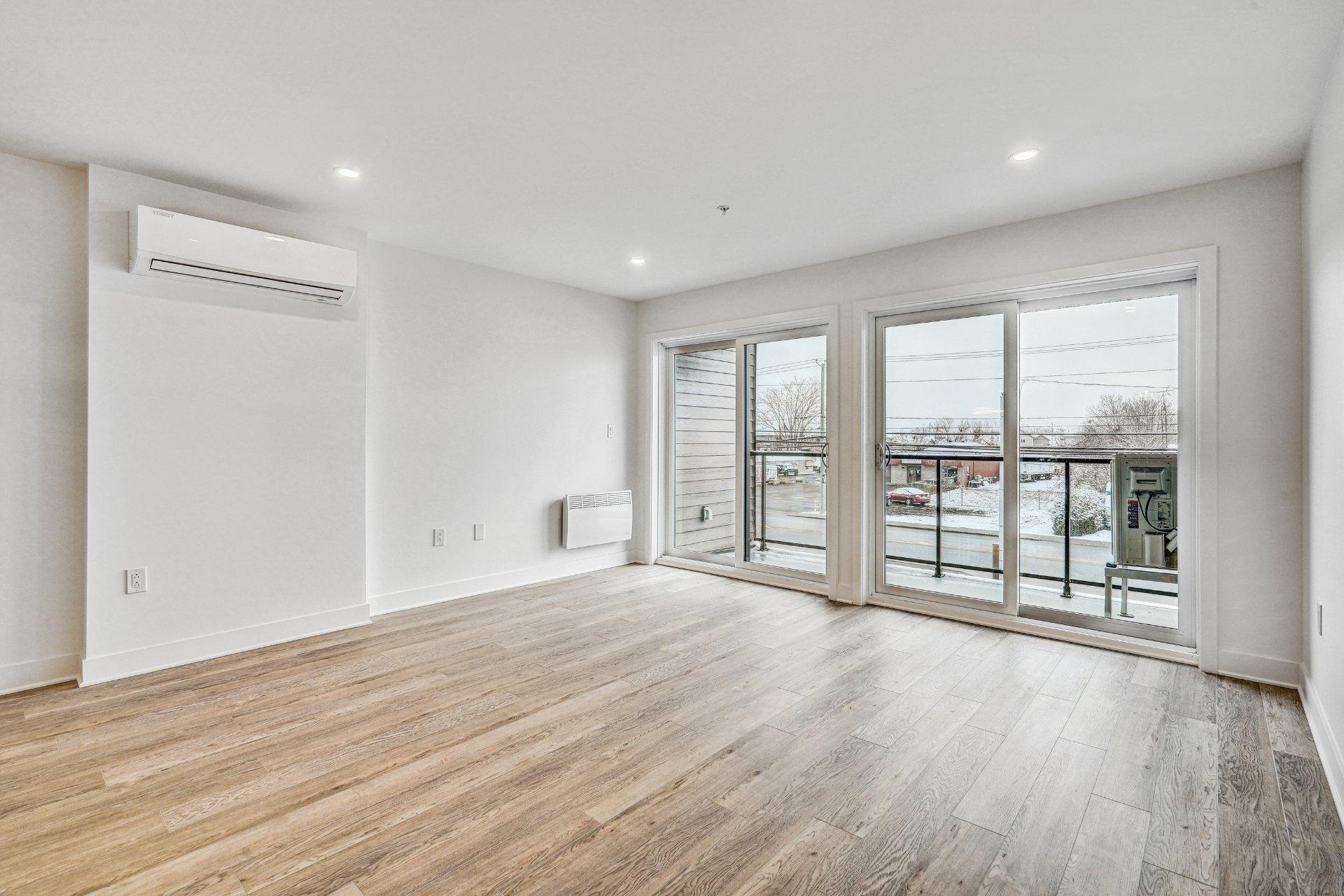 









689


Boul. St-Jean-Baptiste

, 213,
Mercier,




QC
J6R1G3

