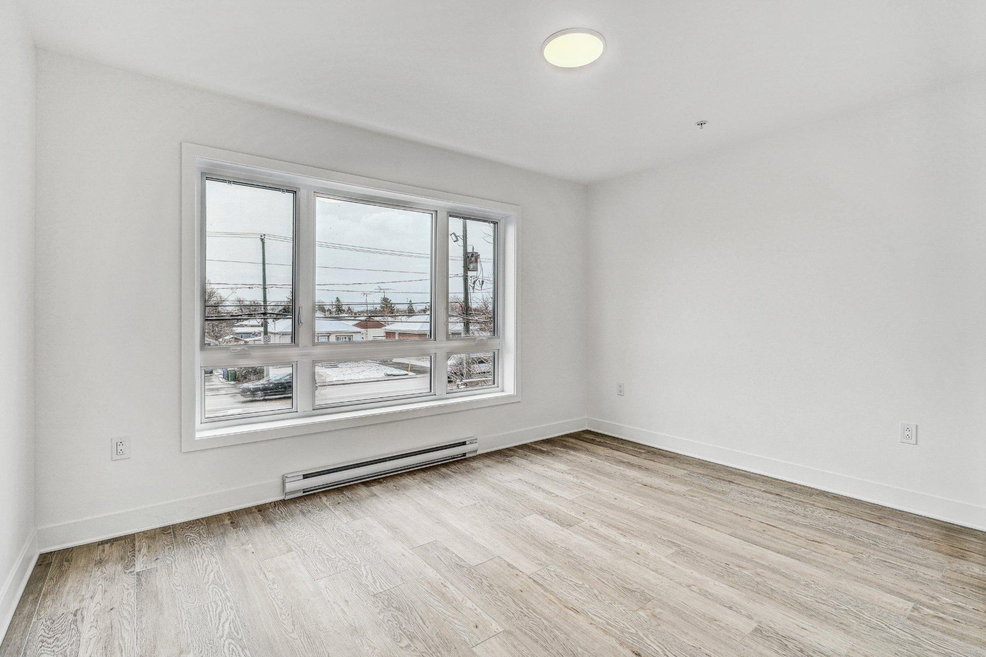 









689


Boul. St-Jean-Baptiste

, 213,
Mercier,




QC
J6R1G3


