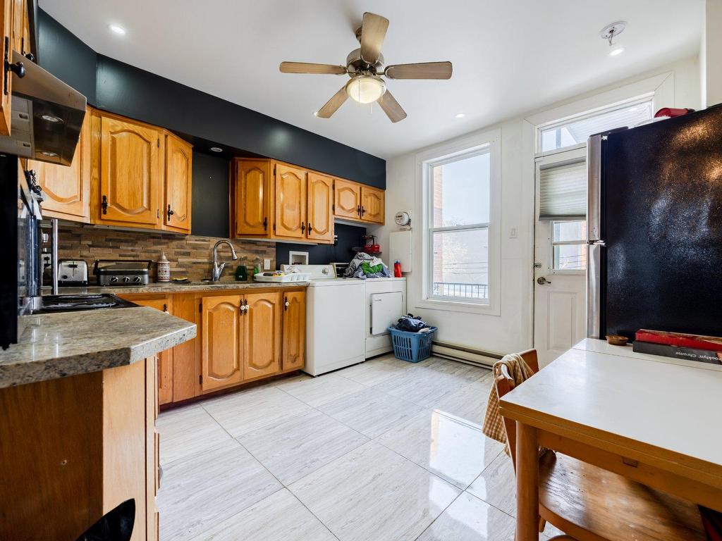 









2816

 - 2824


Rue Jacques-Hertel

,
Montréal (Le Sud-Ouest),




QC
H4E1S7

