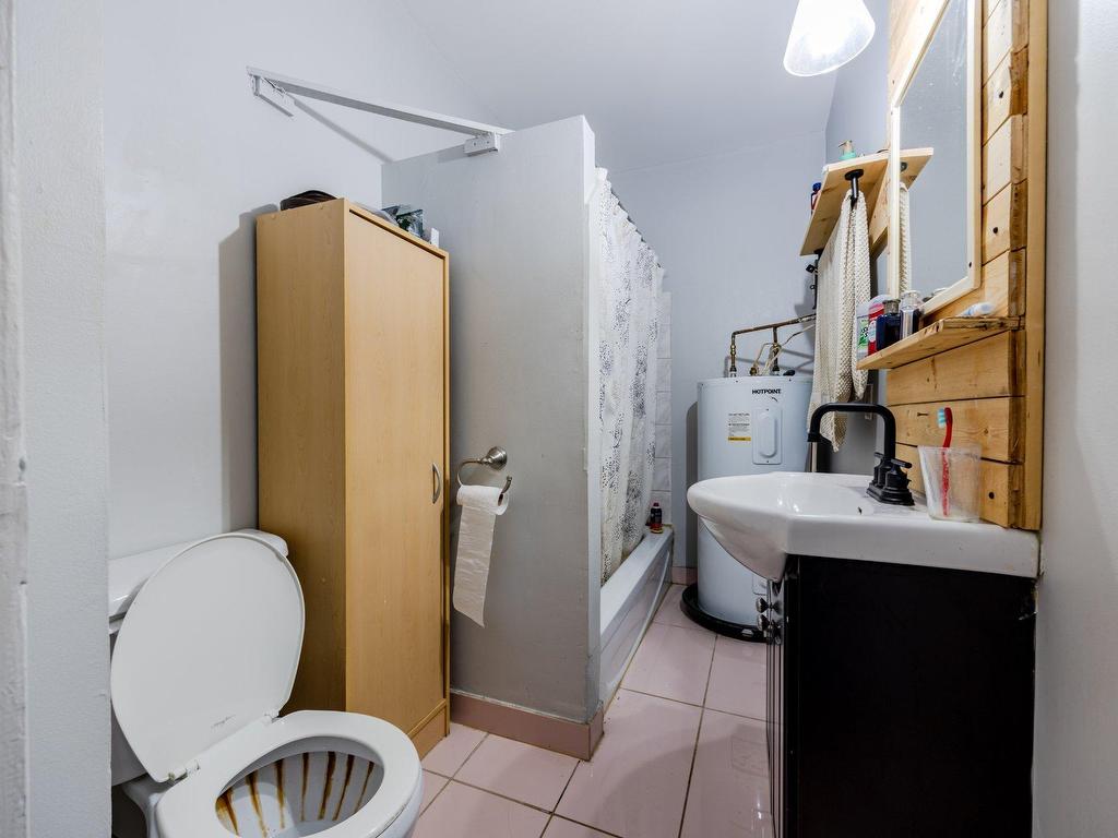 









2816

 - 2824


Rue Jacques-Hertel

,
Montréal (Le Sud-Ouest),




QC
H4E1S7

